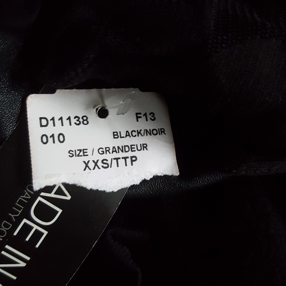 Le chateau dress. Nwt - Picture 4 of 9